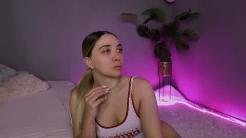 Maria online show from 04-10-26, 08:52