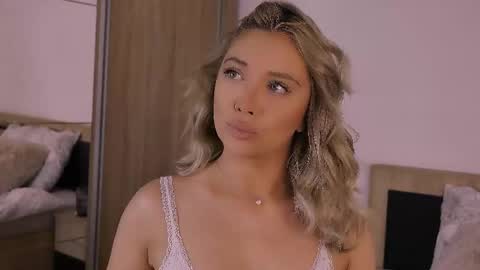 Maria online show from 06-09-26, 06:58
