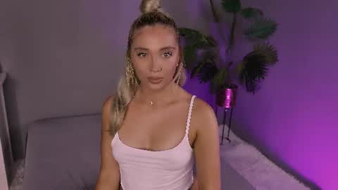 Snapshot of hotjessxx chatting on 07-02-26, 12:55 Maria online show from 07-02-26, 12:55