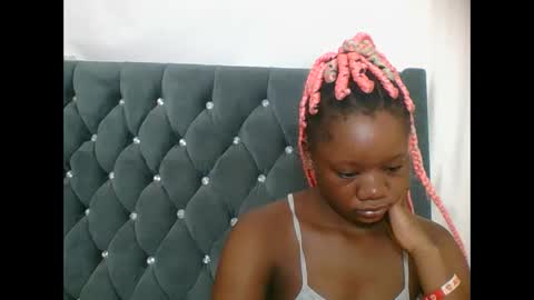 LOYCE online show from 02-21-26, 07:20