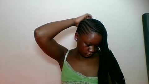 Snapshot of hotjeylee chatting on 05-07-26, 12:49 LOYCE online show from 05-07-26, 12:49