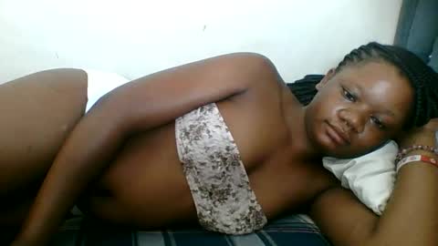Snapshot of hotjeylee chatting on 05-16-26, 03:36 LOYCE online show from 05-16-26, 03:36