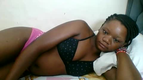 Snapshot of hotjeylee chatting on 05-20-26, 12:06 LOYCE online show from 05-20-26, 12:06