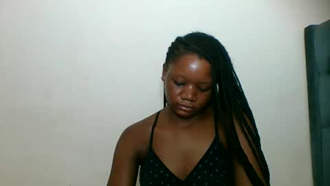Snapshot of hotjeylee chatting on 05-20-26, 06:58 LOYCE online show from 05-20-26, 06:58