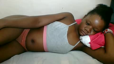 Snapshot of hotjeylee chatting on 05-28-26, 01:36 LOYCE online show from 05-28-26, 01:36