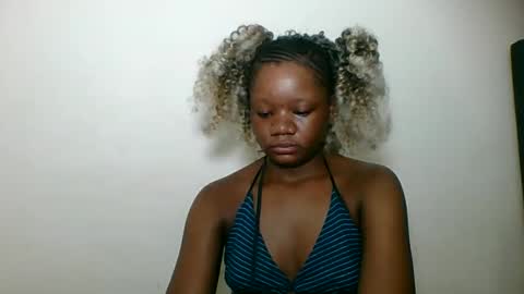 Snapshot of hotjeylee chatting on 06-01-26, 12:45 LOYCE online show from 06-01-26, 12:45