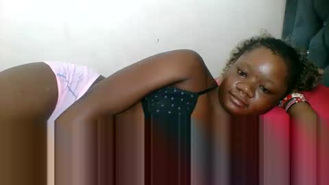 Snapshot of hotjeylee chatting on 06-05-26, 01:12 LOYCE online show from 06-05-26, 01:12