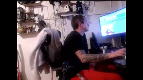 hotkinkytat online show from 01-13-25, 01:56