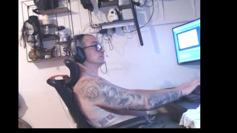 hotkinkytat online show from 04-15-26, 07:58