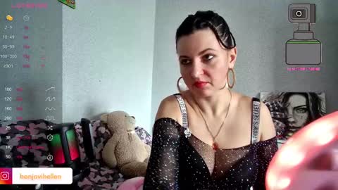 Snapshot of hotkleoo chatting on 02-18-25, 07:21 MistressM online show from 02-18-25, 07:21