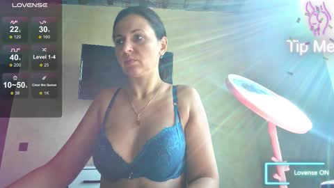 Snapshot of hotkleoo chatting on 10-03-25, 06:43 MistressM online show from 10-03-25, 06:43