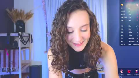 Snapshot of hotlaracroft chatting on 01-14-26, 06:24 Allison online show from 01-14-26, 06:24