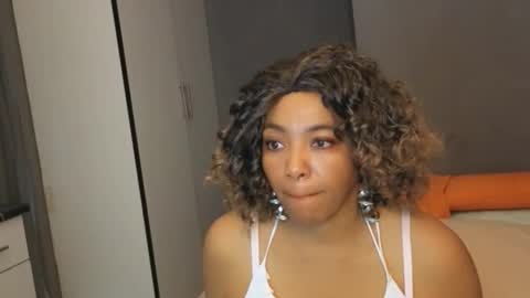 Snapshot of hotlilya chatting on 02-17-26, 07:05 hotlilya online show from 02-17-26, 07:05