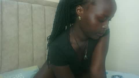 hotlina01 online show from 04-29-26, 06:14