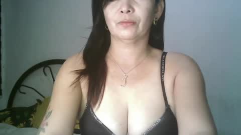 Snapshot of hotmamajen4u chatting on 07-18-26, 06:50 hotmamajen4u online show from 07-18-26, 06:50