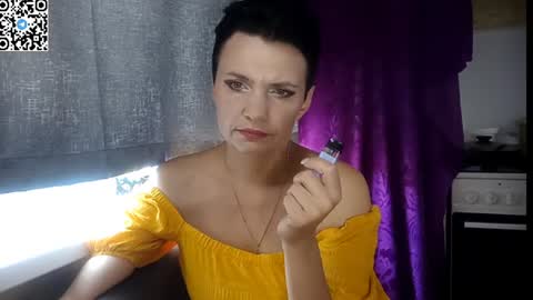 hotmamaqueen234 online show from 06-26-26, 11:58