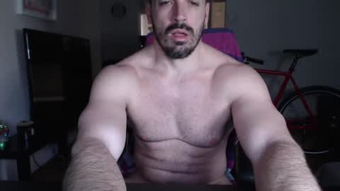 Snapshot of hotmanhotman93 chatting on 01-12-25, 12:55 Rick online show from 01-12-25, 12:55