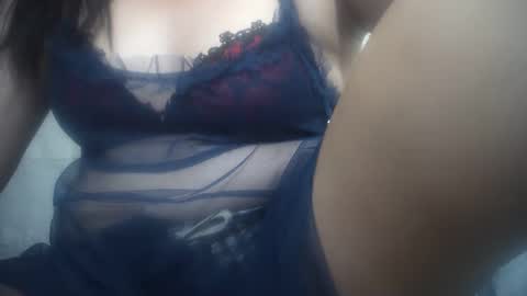 Snapshot of hotmatureladyxxx chatting on 02-10-25, 11:55 hotmatureladyxxx online show from 02-10-25, 11:55