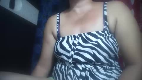 Snapshot of hotmatureladyxxx chatting on 11-07-25, 01:38 hotmatureladyxxx online show from 11-07-25, 01:38