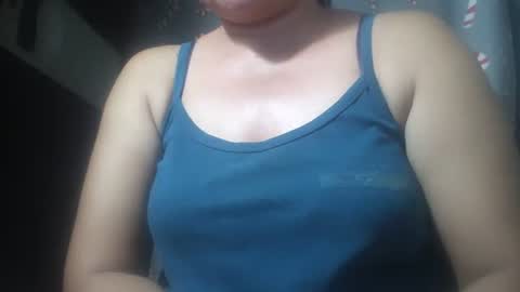 Snapshot of hotmatureladyxxx chatting on 11-18-25, 08:52 hotmatureladyxxx online show from 11-18-25, 08:52