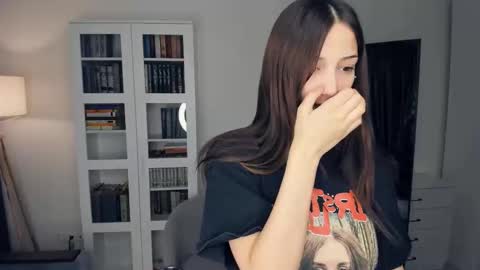 Snapshot of hotmodeon chatting on 02-22-26, 08:46 Cherry online show from 02-22-26, 08:46