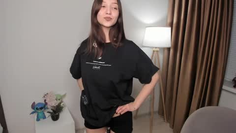 Snapshot of hotmodeon chatting on 03-25-26, 08:59 Cherry online show from 03-25-26, 08:59