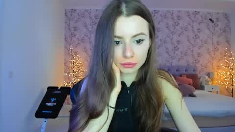 hotmolly_ online show from 04-07-26, 09:21
