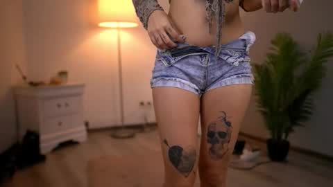 Snapshot of hotmollyx chatting on 11-01-25, 05:20 Molly online show from 11-01-25, 05:20