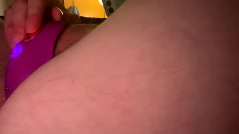 Snapshot of hotmommy2003 chatting on 01-20-25, 04:21 hotmommy2003 online show from 01-20-25, 04:21