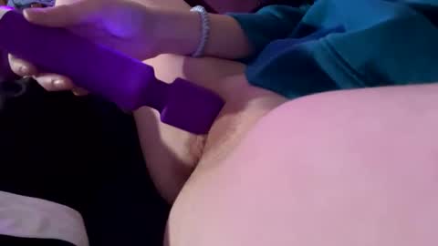 Snapshot of hotmommy2003 chatting on 01-27-25, 06:31 hotmommy2003 online show from 01-27-25, 06:31