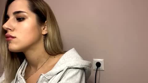 hotmusex online show from 10-20-25, 09:43