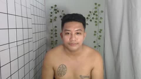 Snapshot of hotnielkhalifa chatting on 10-05-25, 01:42 neilkhalifa online show from 10-05-25, 01:42