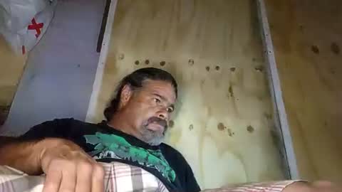 hotnriv13 online show from 04-12-26, 01:27