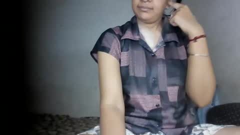 Snapshot of hotnsweetindian chatting on 05-26-26, 05:47 lola online show from 05-26-26, 05:47