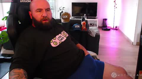 Hotokkar online show from 04-18-26, 01:15