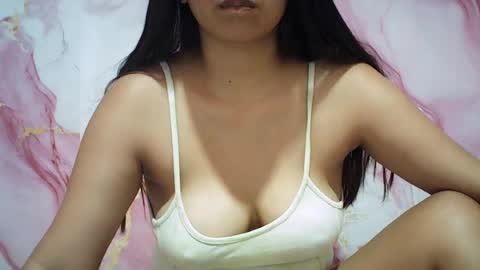 hotpink4u04 online show from 06-21-26, 09:50