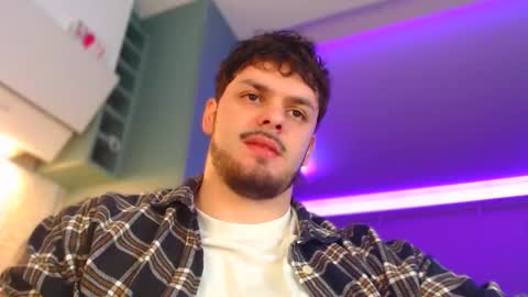 Snapshot of hotpolishsausage chatting on 10-01-25, 03:01 Jason online show from 10-01-25, 03:01