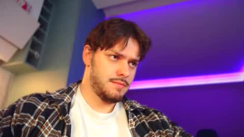 Snapshot of hotpolishsausage chatting on 11-15-25, 02:53 Jason online show from 11-15-25, 02:53