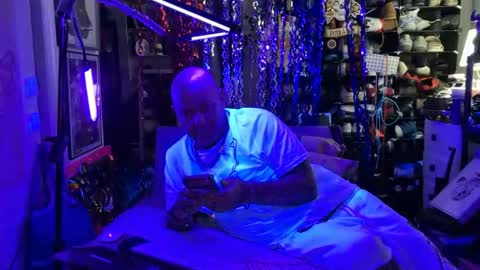 hotstuff775616 online show from 06-01-26, 01:51