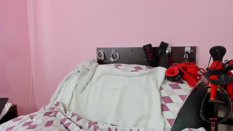 Snapshot of hotsweetangel4u chatting on 12-30-24, 10:32 Monica online show from 12-30-24, 10:32