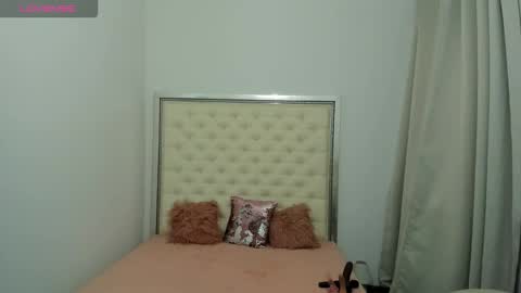 Snapshot of hott_eryka chatting on 11-03-25, 10:05 Eryka online show from 11-03-25, 10:05