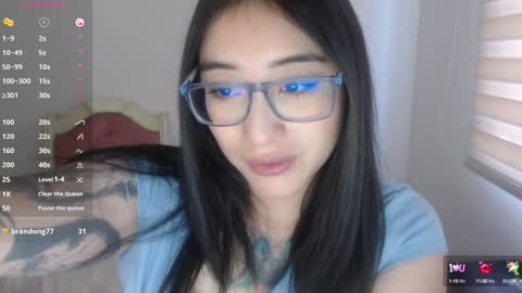 Snapshot of hottbee1 chatting on 12-22-24, 12:16 AMY online show from 12-22-24, 12:16