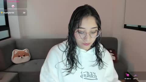 Snapshot of hottbee1 chatting on 03-06-25, 06:05 AMY online show from 03-06-25, 06:05