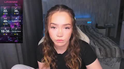 hello Im Eva online show from 06-18-26, 09:14