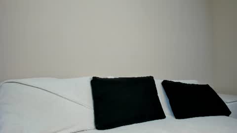 Snapshot of hottest_pleasure_ chatting on 06-18-26, 11:14 Kendal online show from 06-18-26, 11:14