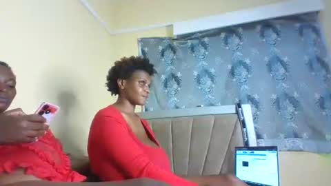 Snapshot of hottie_amor chatting on 09-10-25, 09:53 AMOR online show from 09-10-25, 09:53