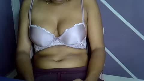 Snapshot of hottie_baddie14 chatting on 09-29-25, 06:18 hottie baddie14 online show from 09-29-25, 06:18