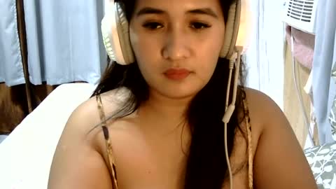 Snapshot of hottie_girlie chatting on 06-17-26, 06:09 Cassy online show from 06-17-26, 06:09