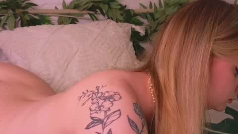 Snapshot of hottie_jane chatting on 03-09-25, 07:26 Jane online show from 03-09-25, 07:26