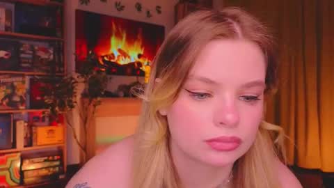 Snapshot of hottie_jane chatting on 11-29-25, 02:31 Jane online show from 11-29-25, 02:31